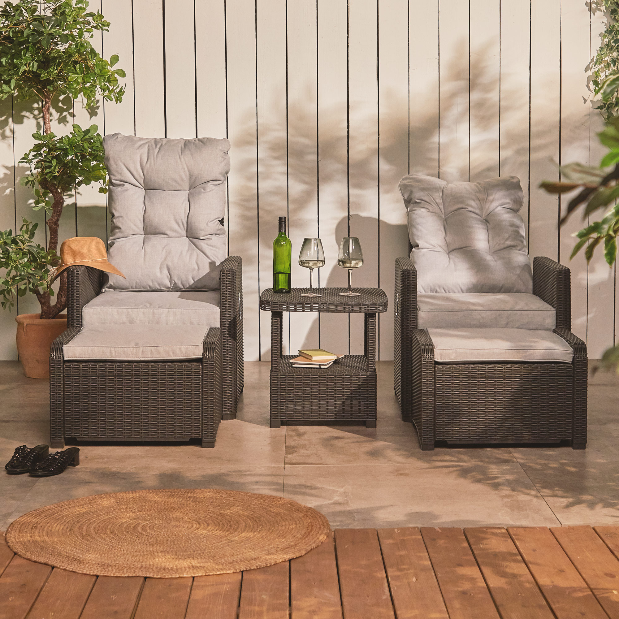 VonHaus Rattan Effect Recliner Bistro Set for 2 – Outdoor Garden