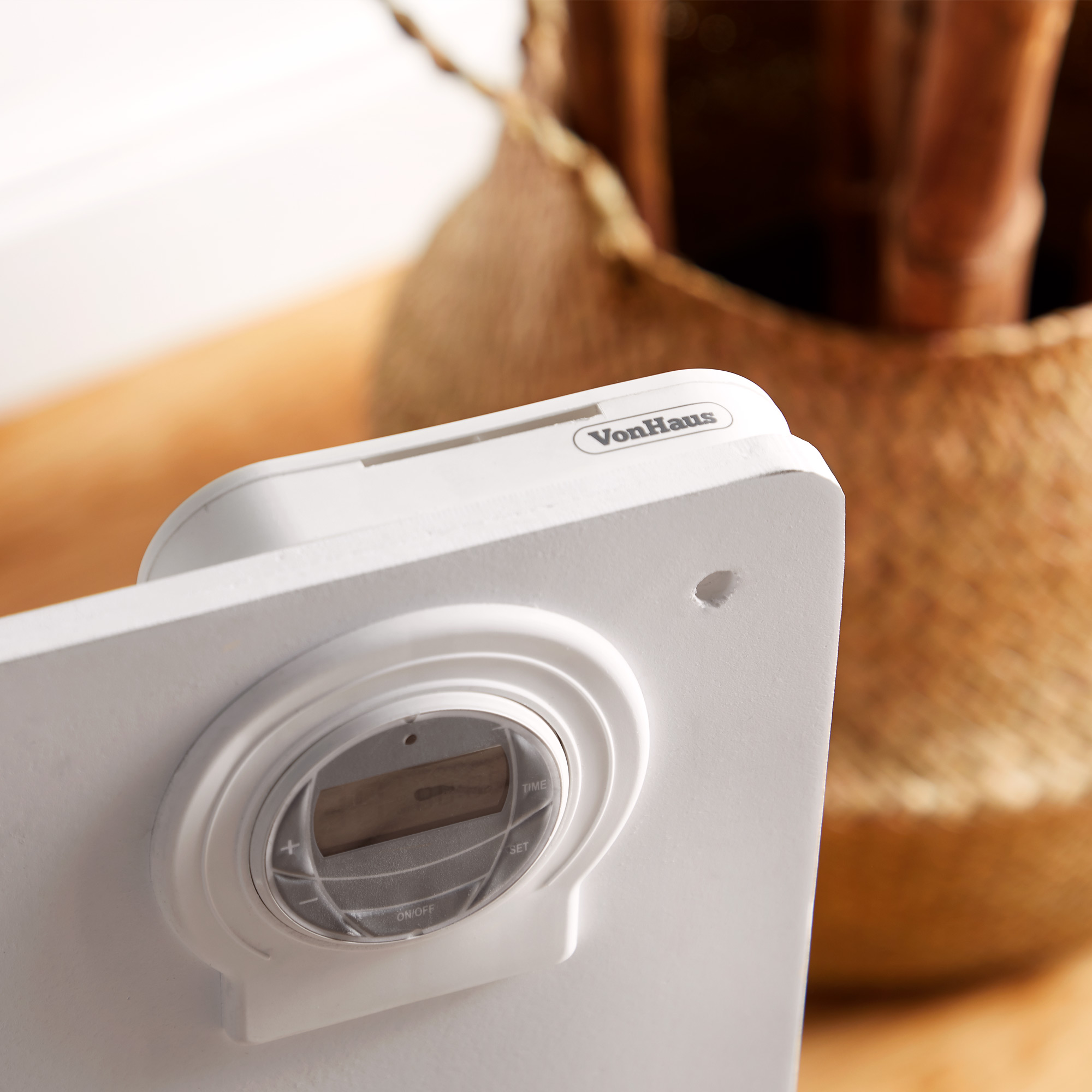 VonHaus Electric Panel Heater Freestanding / Wall Mounted Timer