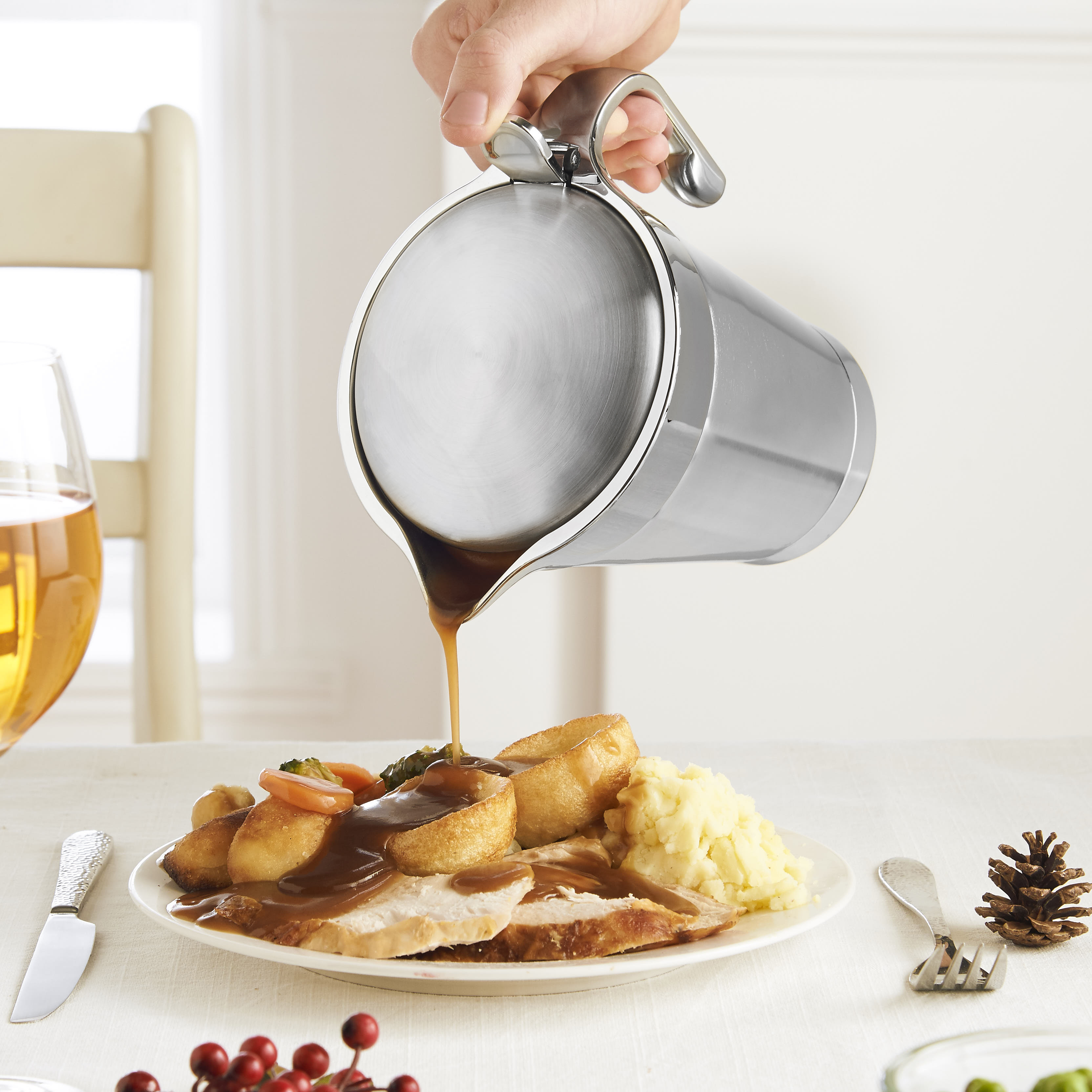 VonShef 1L Stainless Steel Gravy Boat Double Insulated Jug Ideal for