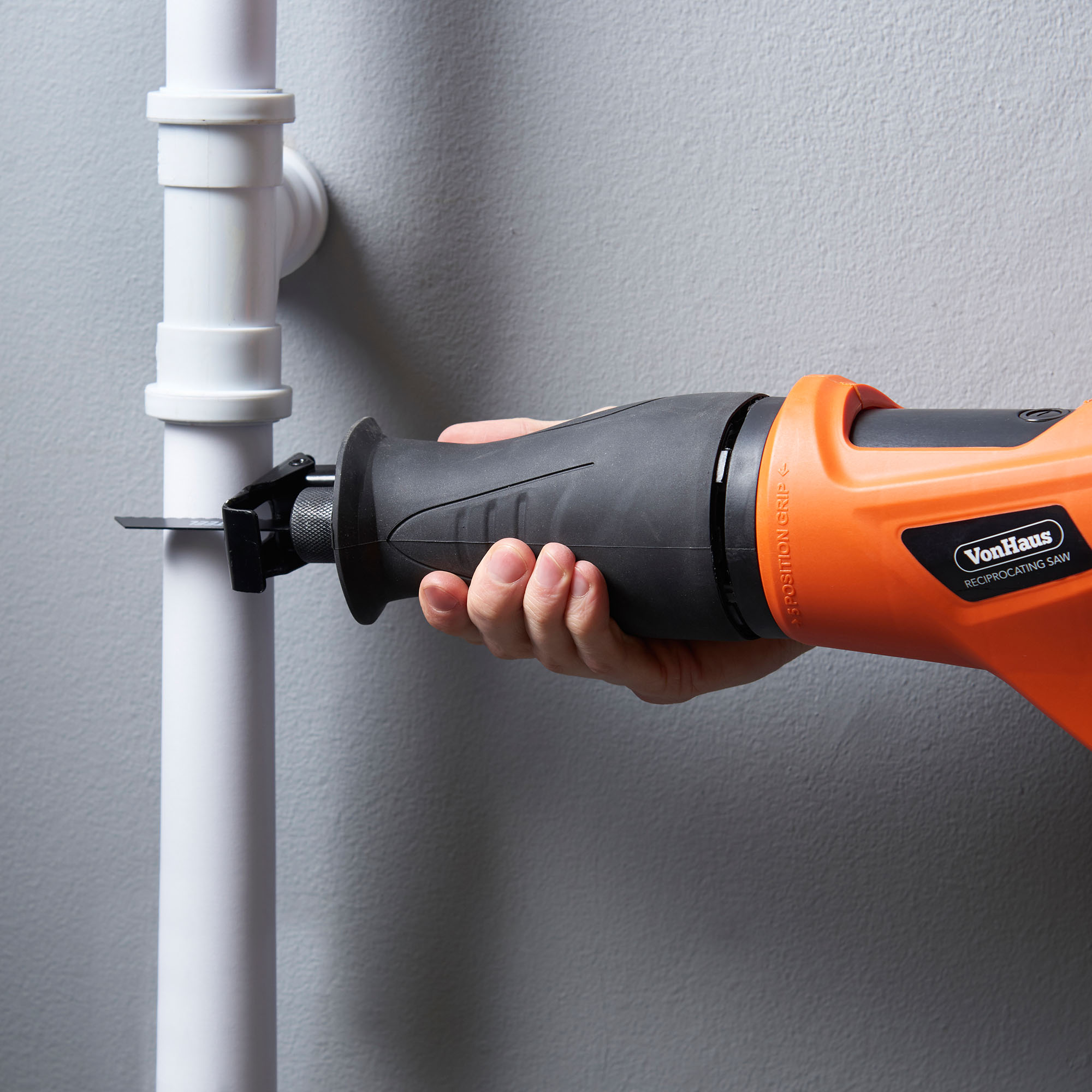 VonHaus 710W 230V Reciprocating Saw 2 Blades Wood Metal Cutting Recip