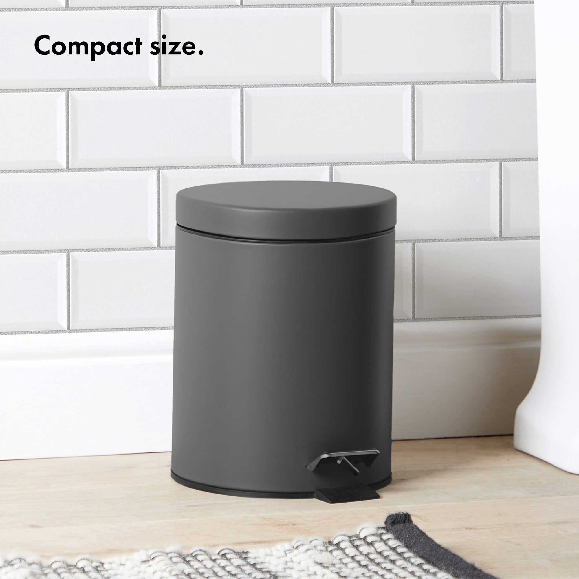 VonHaus 5L Grey Pedal Bin Compact and Portable with Pedal and Lid Hands