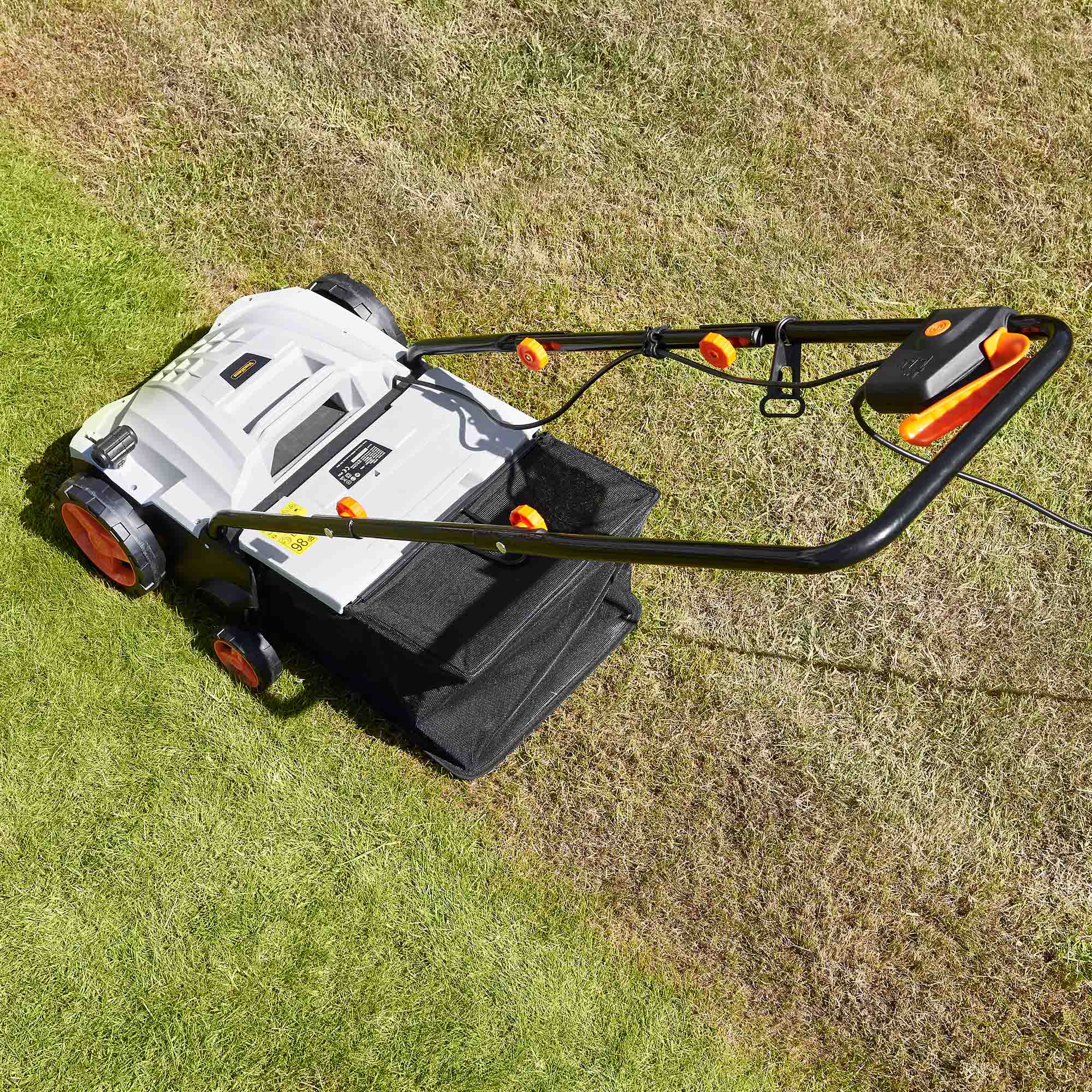 vonhaus 2 in 1 electric lawn scarifier