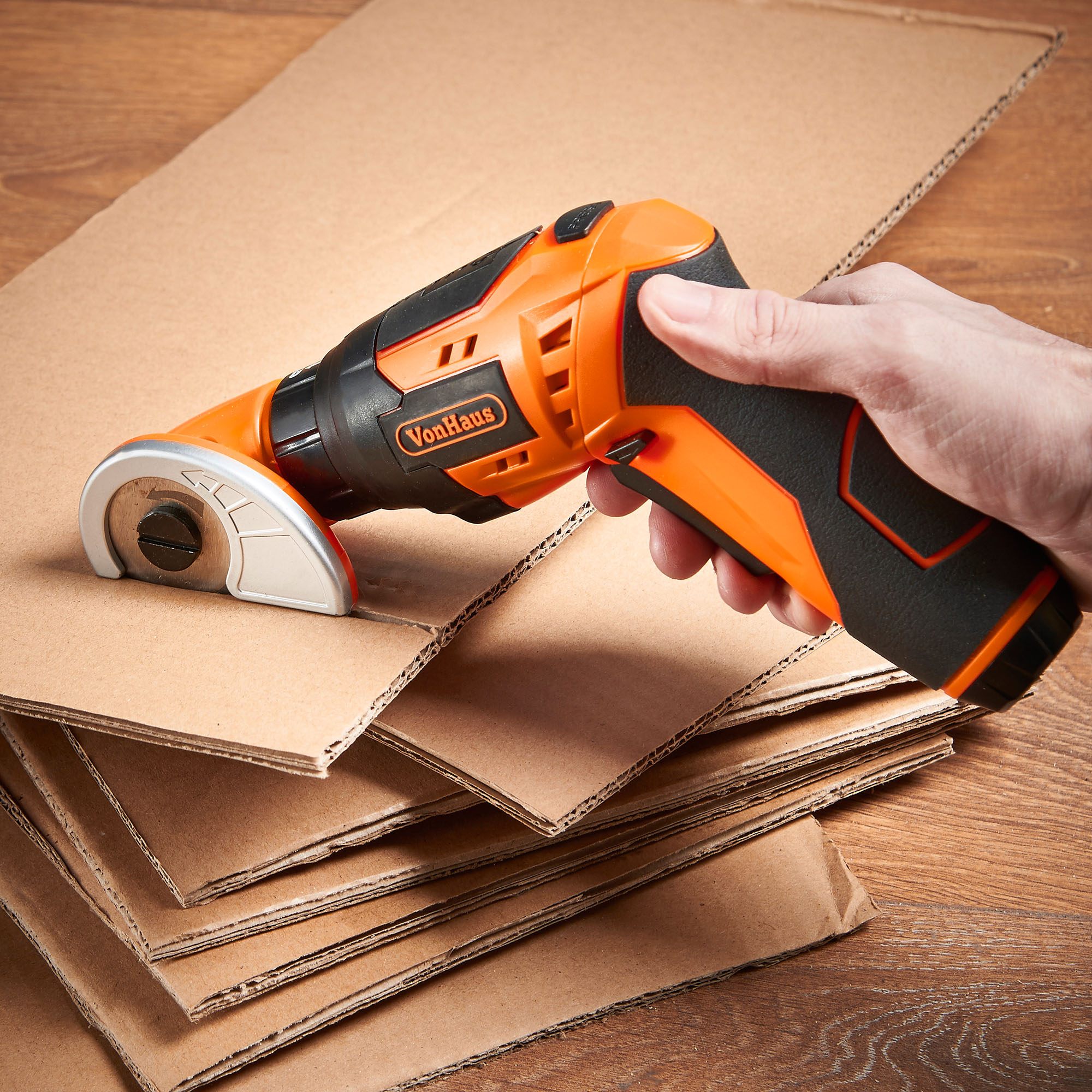 VonHaus Electric Carpet/Cardboard Cutter with Screwdriver Attachment