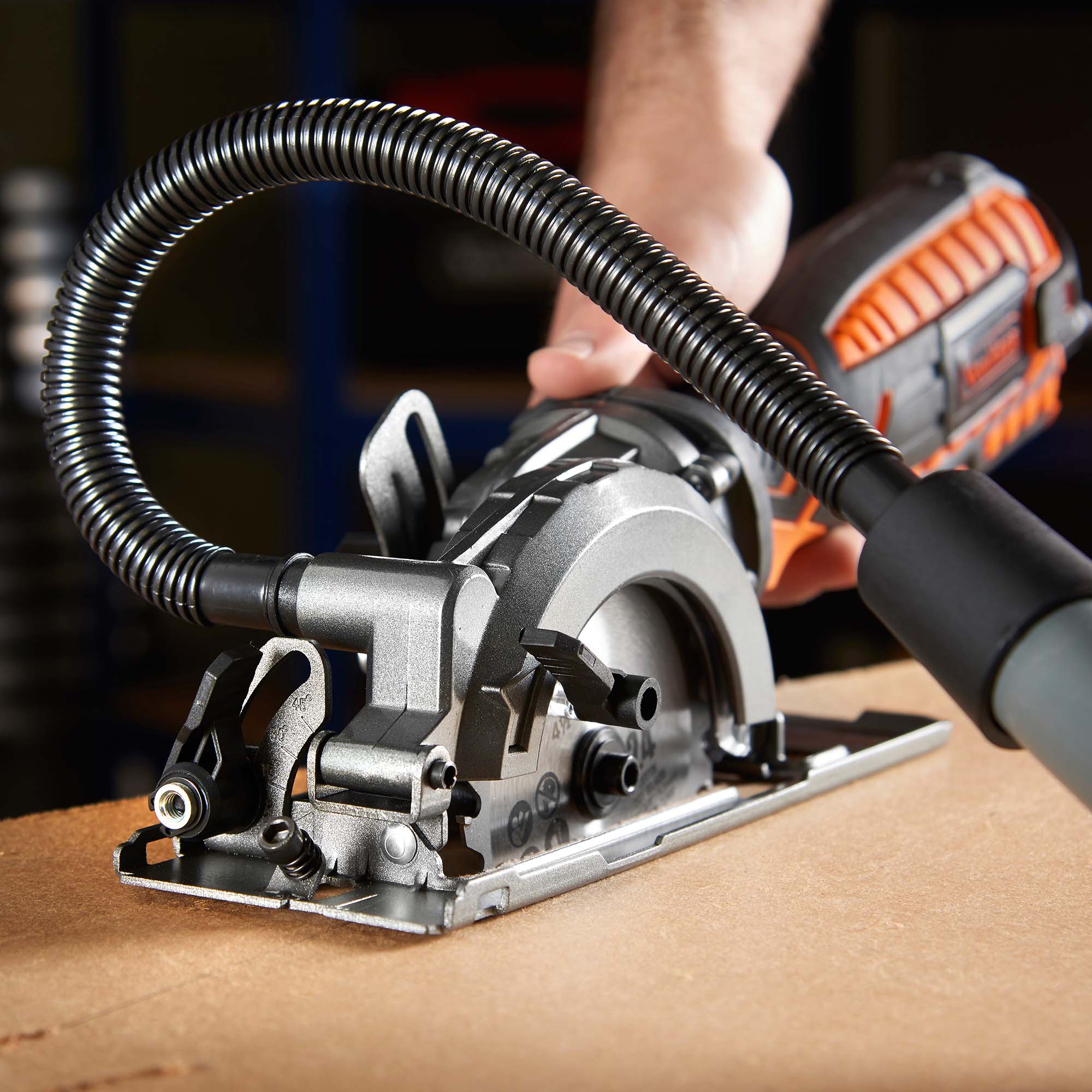 VonHaus 5.8 Amp Compact Circular Saw Kit 3500 RPM with Miter Function