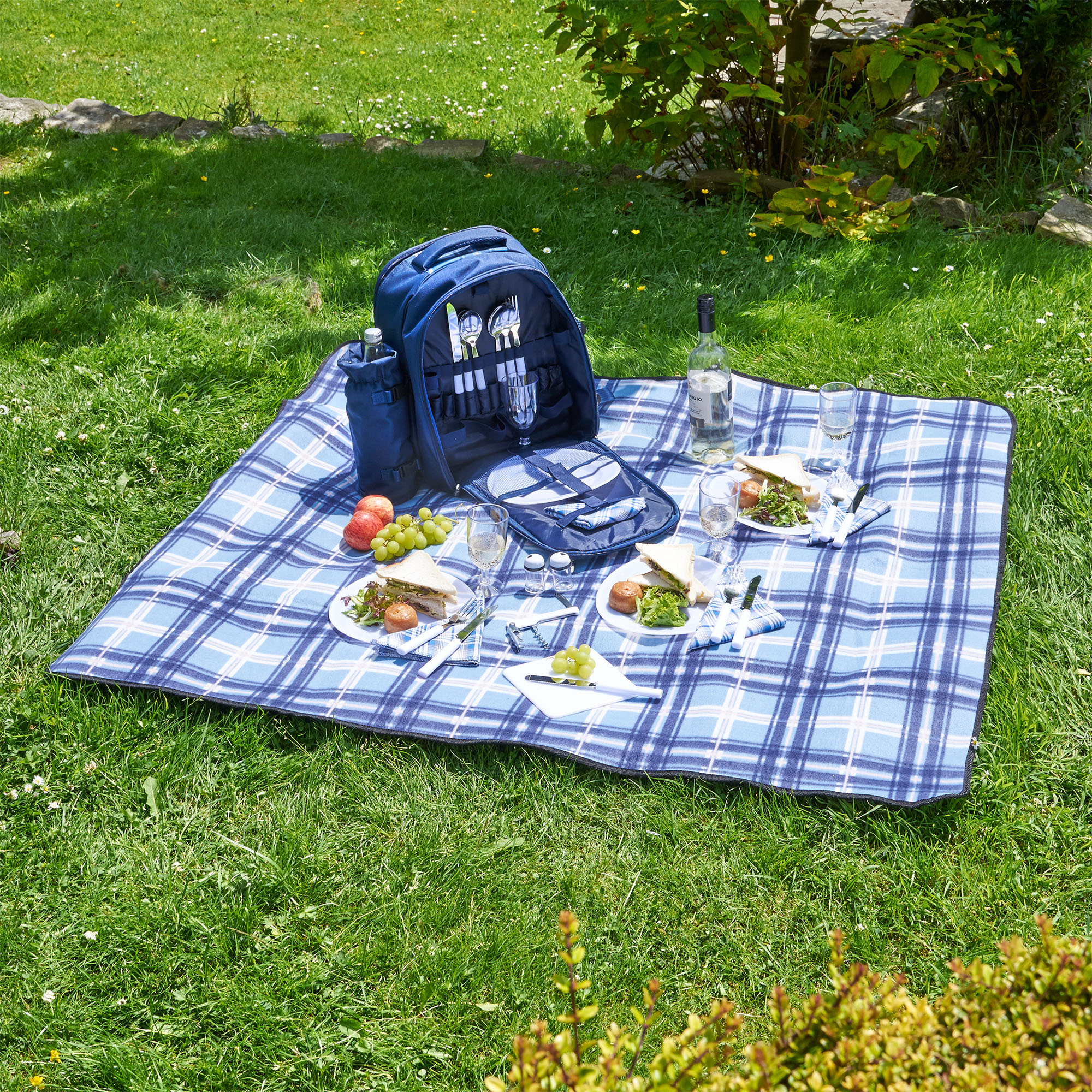 vonshef picnic backpack for 4