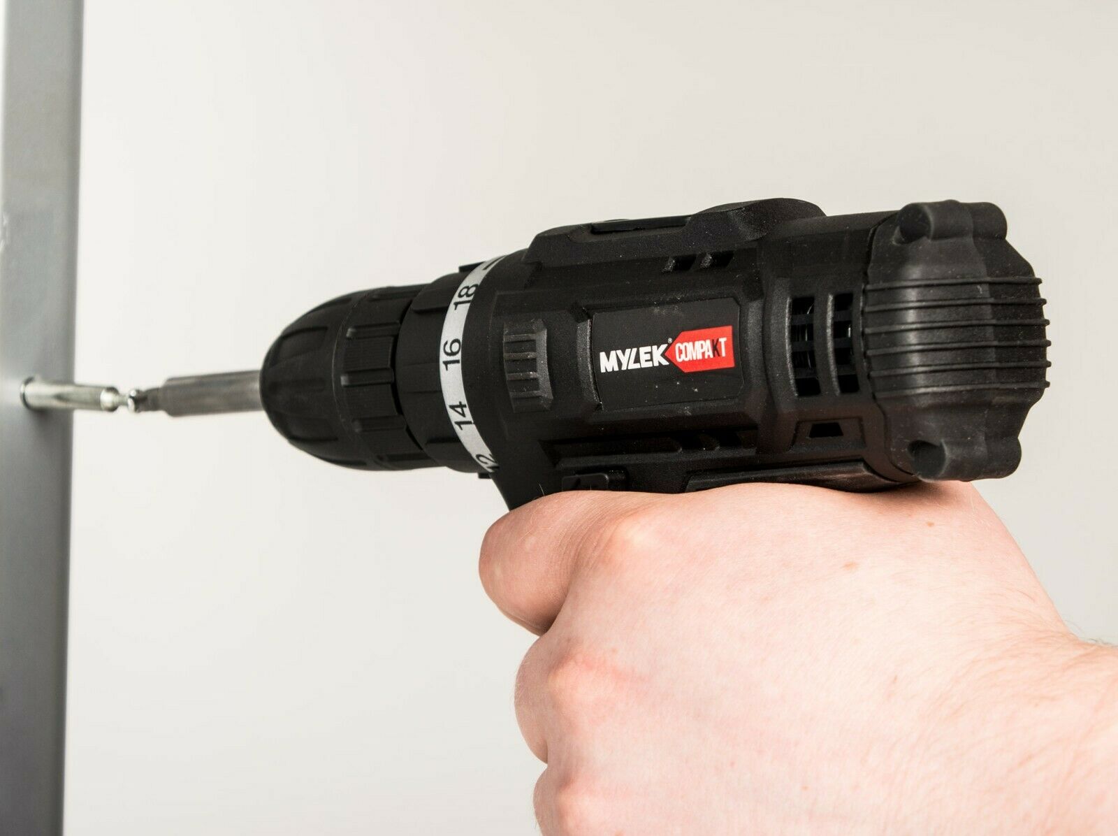 Cordless Drill 18V Screwdriver DIY Set New LiIon 1500mAh & 13 Piece