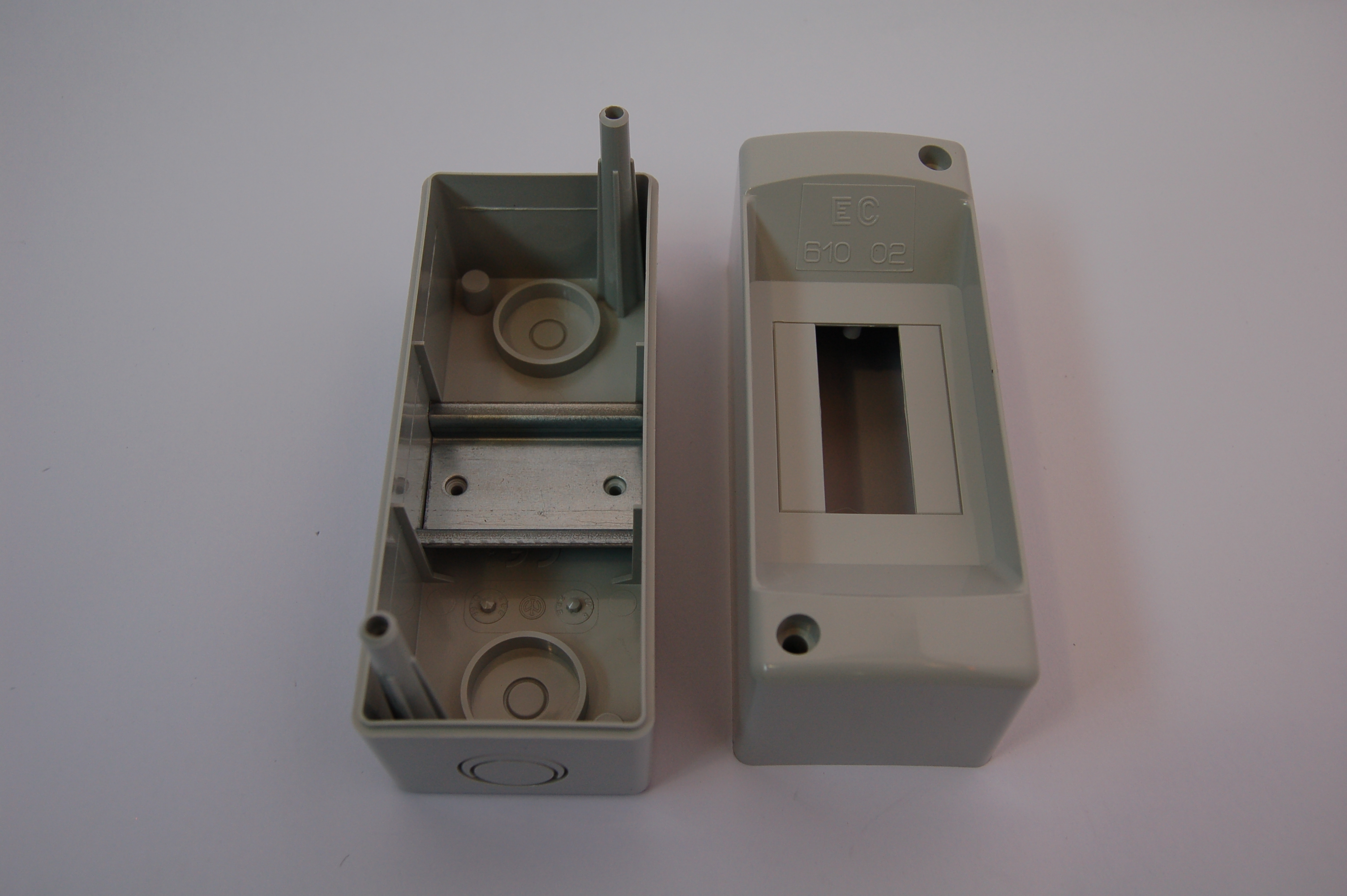 12 Way Modular Enclosure MCB RCD Consumer Unit Contactor Din Rail eBay