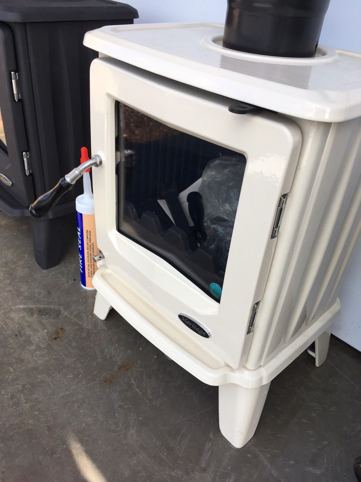 MULTIFUEL STOVE INSTALL KIT 904 FLUE LINER CREAM BLACK ENAMEL 5KW